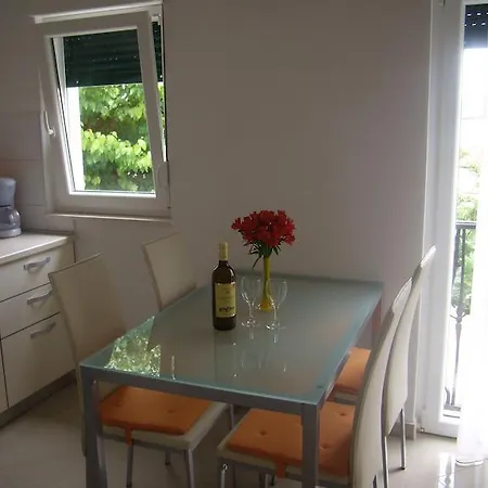 Stari Dvori Apartmán