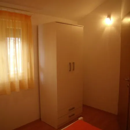 Stari Dvori טרוגיר